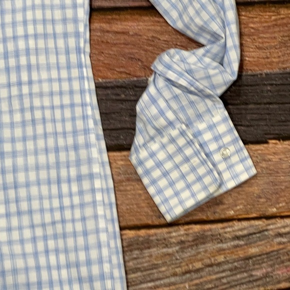 Hugo Boss Classic Checkered Blue Mens Dress Button Down Shirt - Picture 2 of 6
